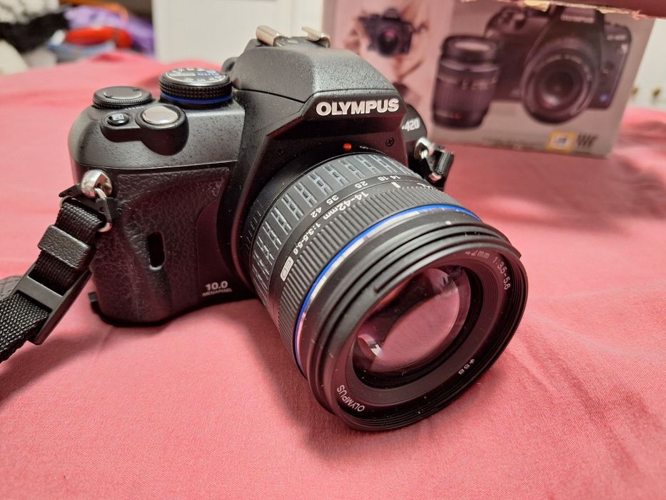 Aparat foto Olympus DSLR E 420