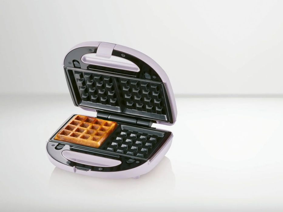 Aparat de vafe roz , 750 W, 3 farfurii interschimbabile