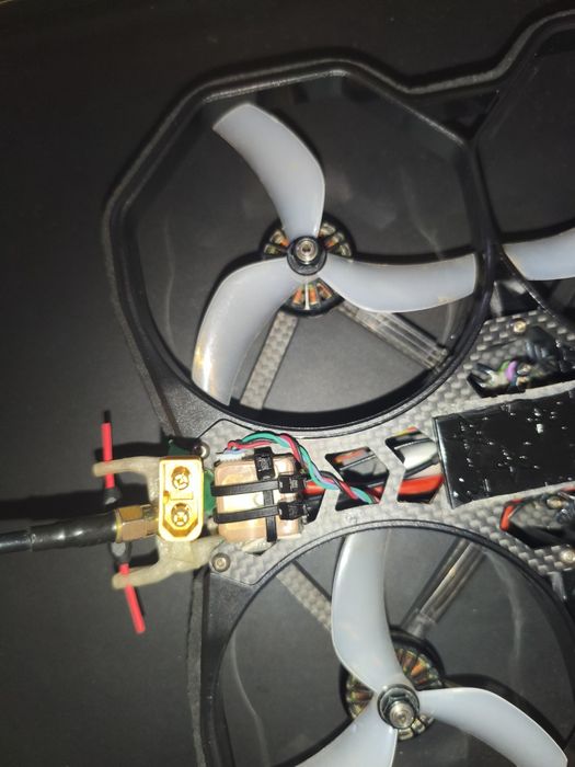 Drona fpv Cinewhoop iflght protek35 stare impecabila