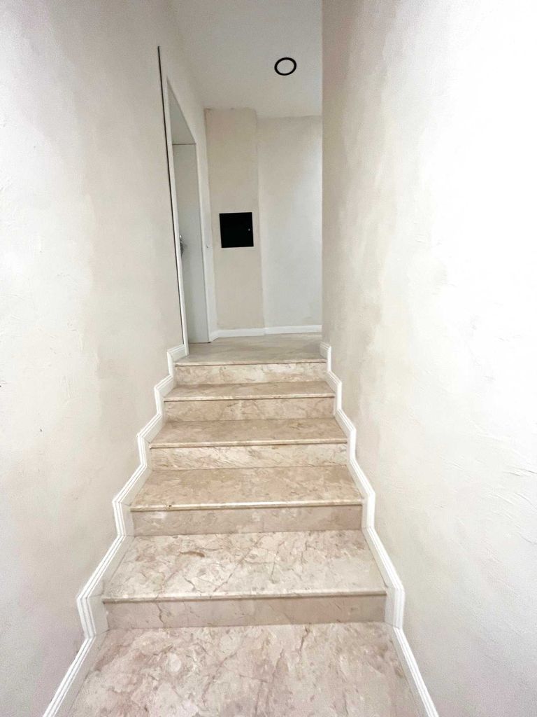 Продава се Четиристаен апартамент в София, Лозенец - 171 кв.м за 2158 €/кв.м - Снимка #10