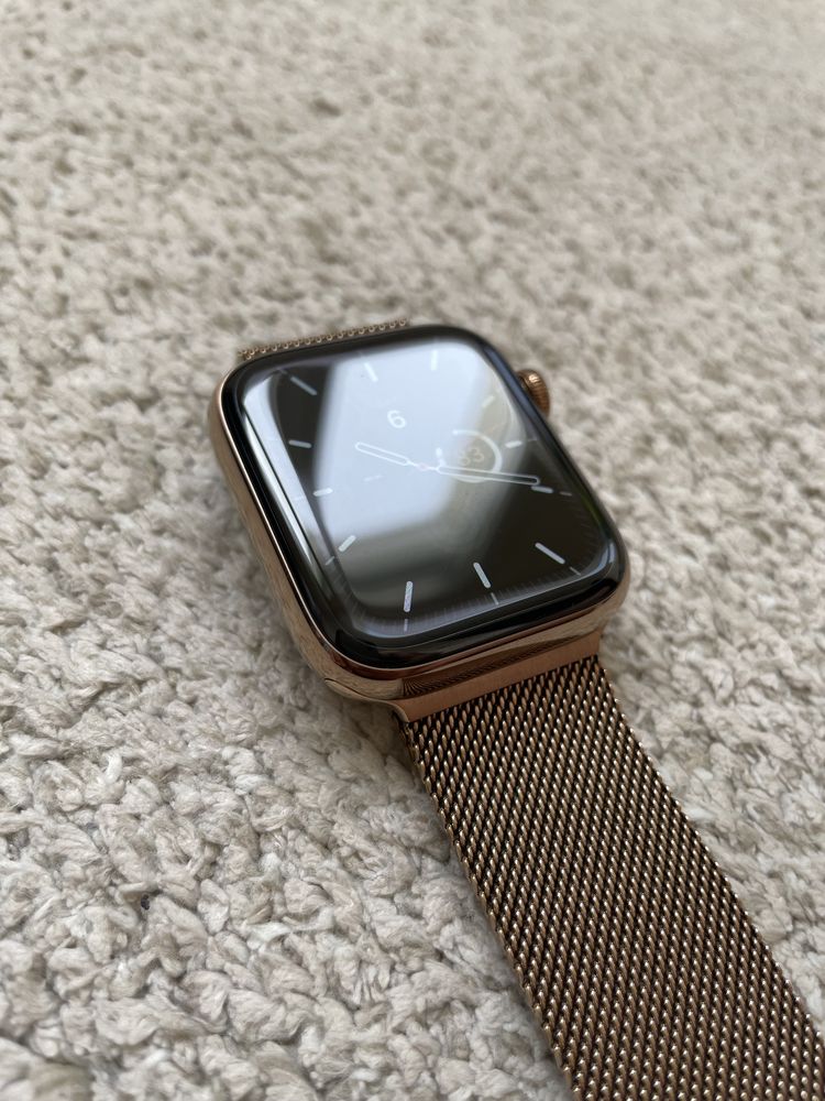 Apple Watch 5 Stainless Steel Gold LTE+GPS