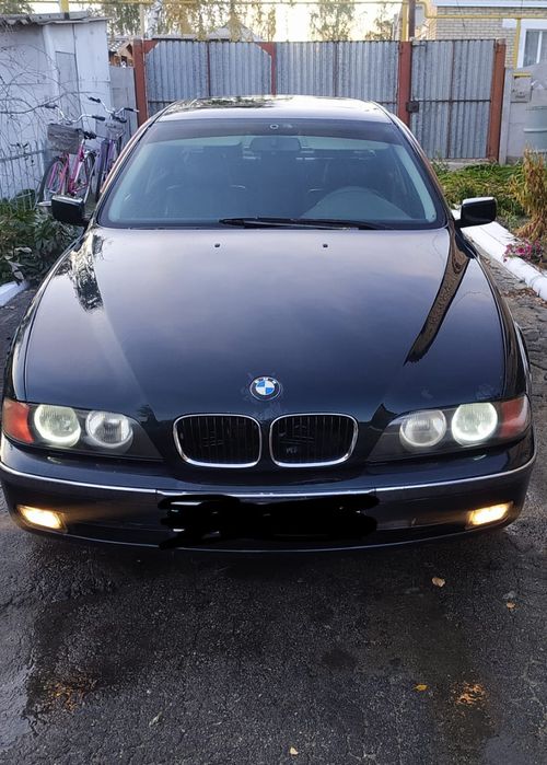 BMW 5 серия E39.