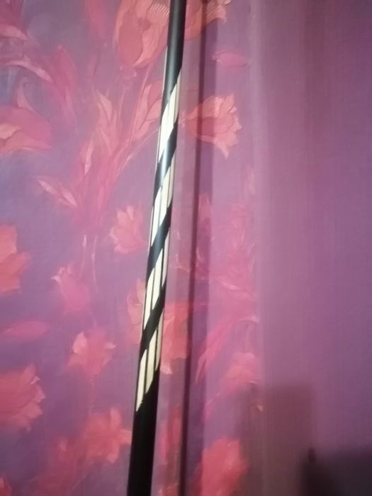 Продаётся кий для русского бильярда, кий для снукера.