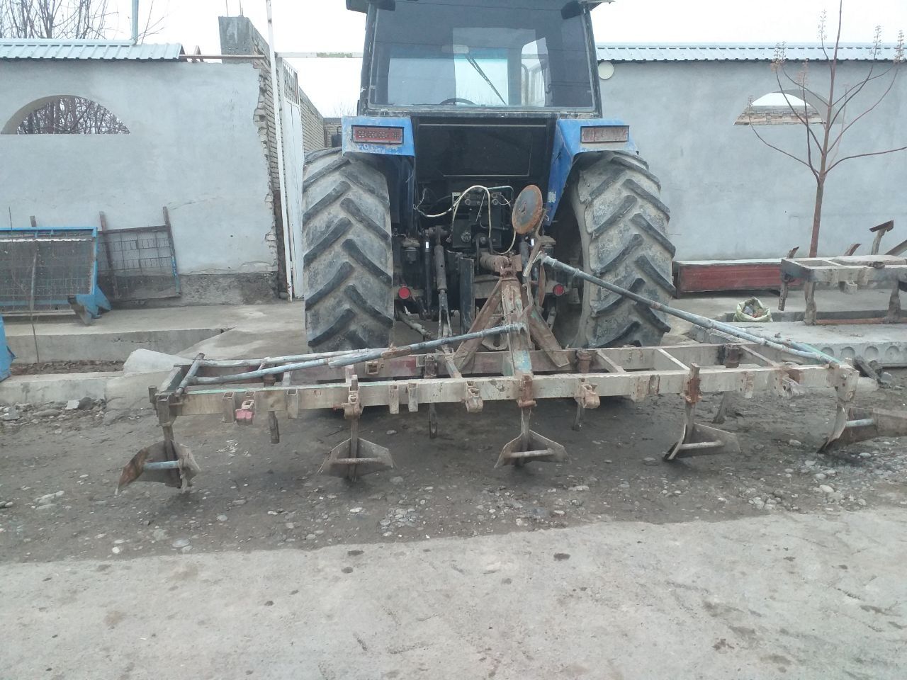 New Holland TS130