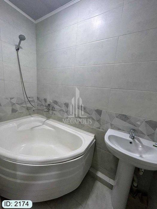 6 mikr turdi farogiy tarafda 2 xonali kvartira sotiladi №2174