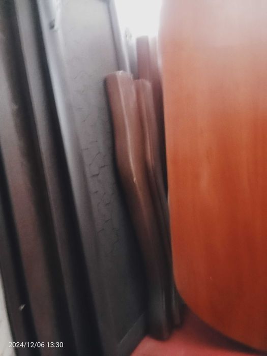 Продам платеный шкаф компьютерный стол хорошем состояние