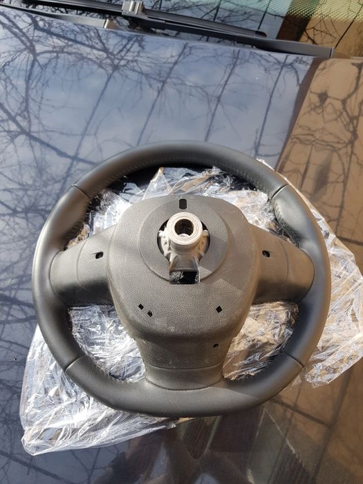 Volan renault 4 este nou