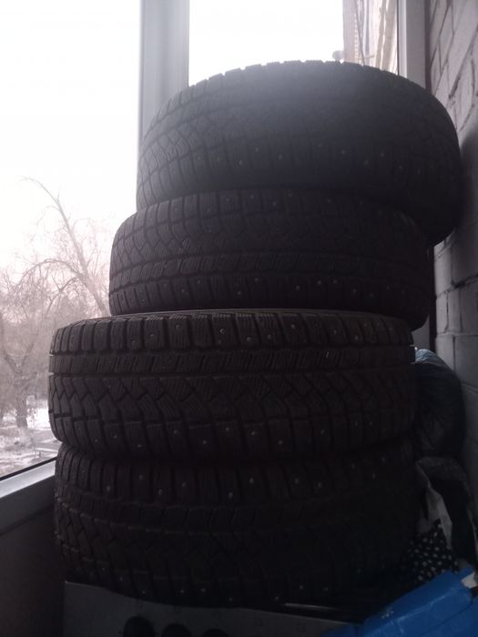 Продам комплект зимней резины