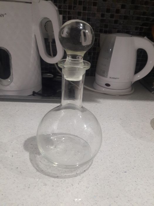 Графин под водку...