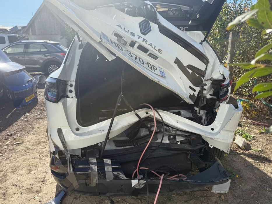 Renault austral 1,2 hibrid 200 avariat