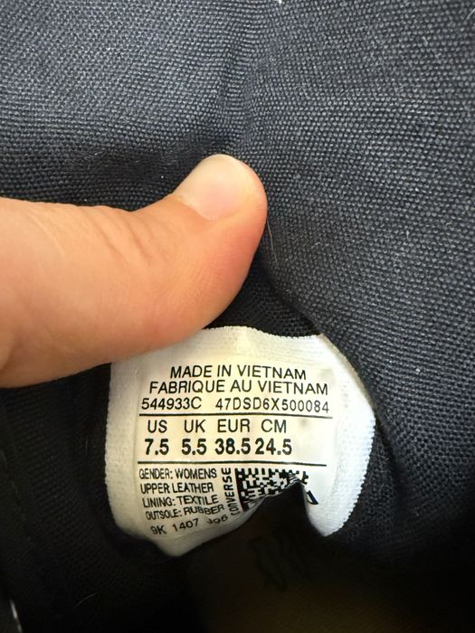 Оригинални кецове на Converse ест кожа 38,5 номер