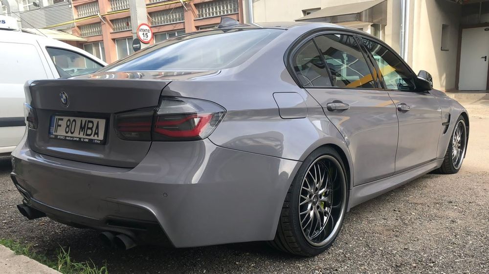 BMW 335d xDrive, stare impecabilă.