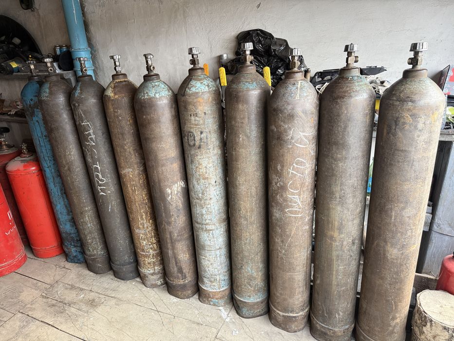 Продам кислородные  и пропановые баллоны