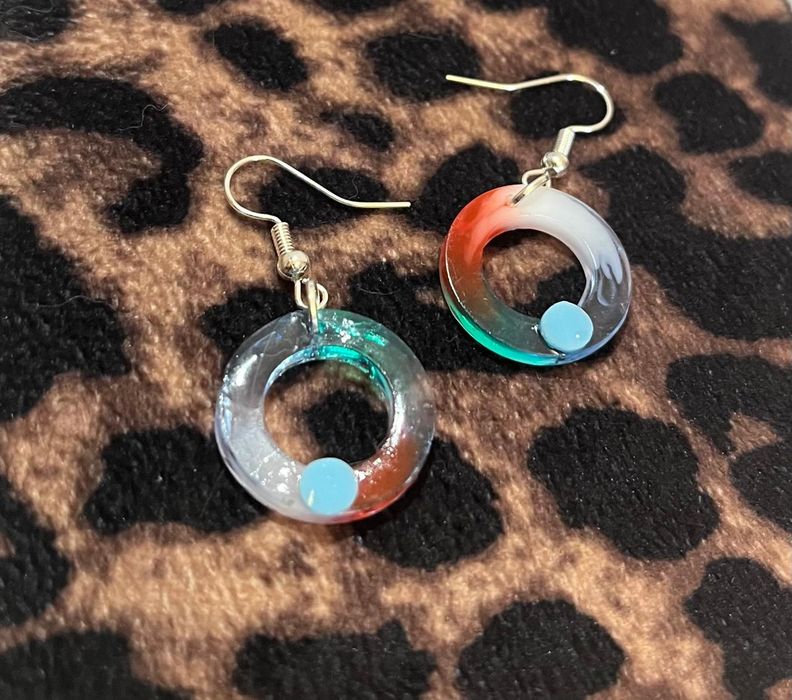 Серьги из эпоксидной смолы серёжки