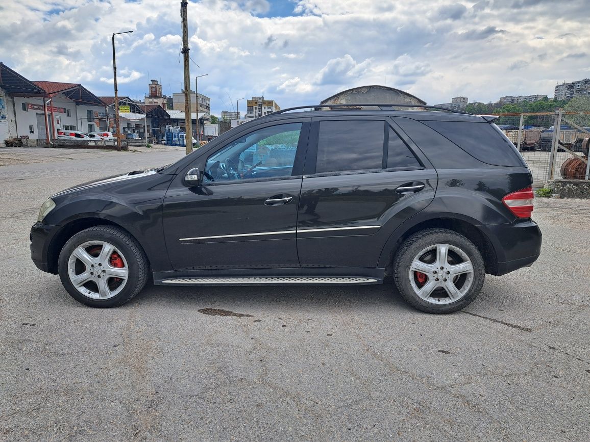 Mercedes ML W164 320cdi 224коня OM642 на части Мерцедес МЛ ляв волан