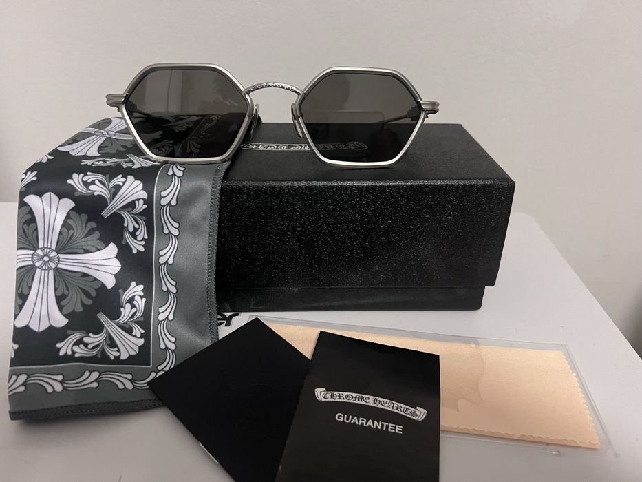 Chrome hearts очила