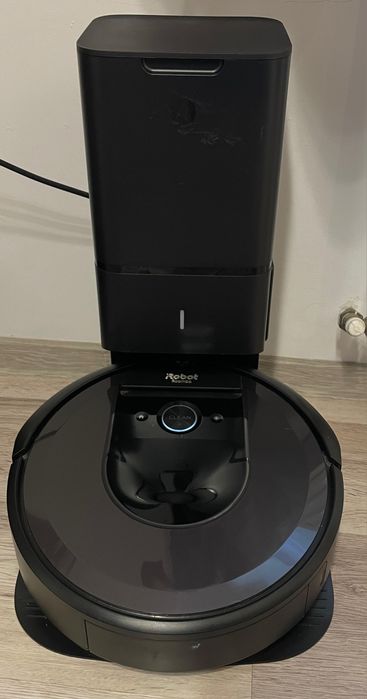 Robot aspirator iRobot i7+