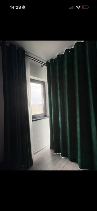 Draperie de Textura Groasa 90% Blackout Verde Calitate impecabilǎ