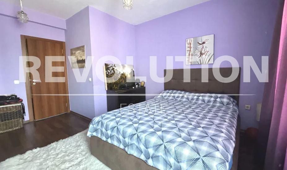 Двустаен апартамент в района на Център!