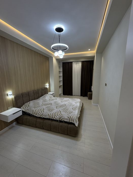 Выдается квартира в аренду 90кв