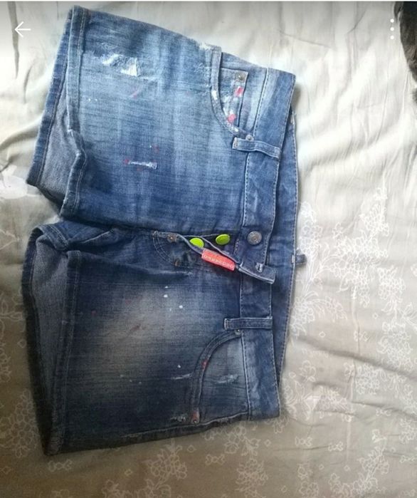 Blugi scurți noi