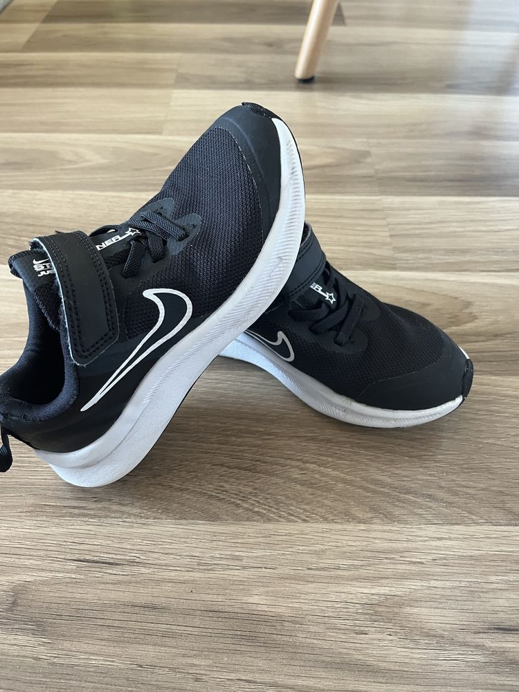Маратонки Nike +подарък пантофи