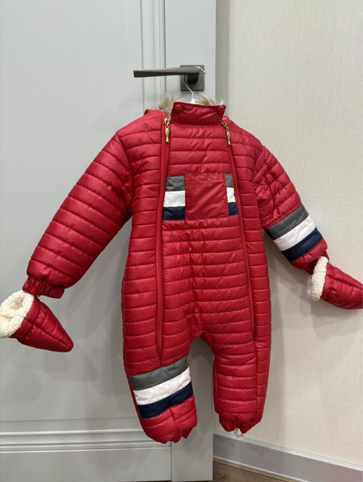 Детский зимний комбинезон красный