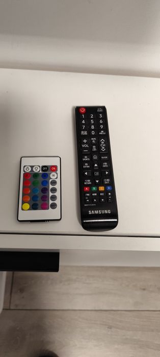 Samsung UE40K5607 40" ( 102 cm )