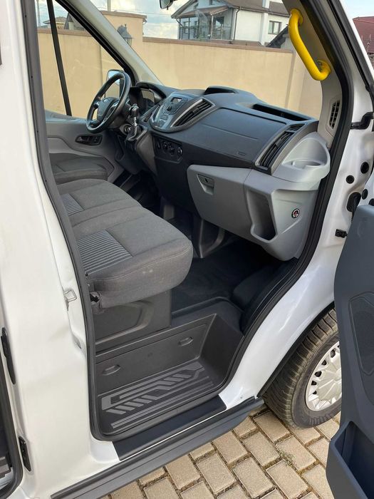 Ford Transit 2.2 Diesel 163 Cp 2016 cu 9 Locuri