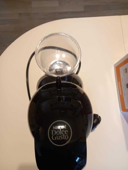 Кафемашина с капсули KRUPS PICCOLO XS NESCAFE Dolce Gusto