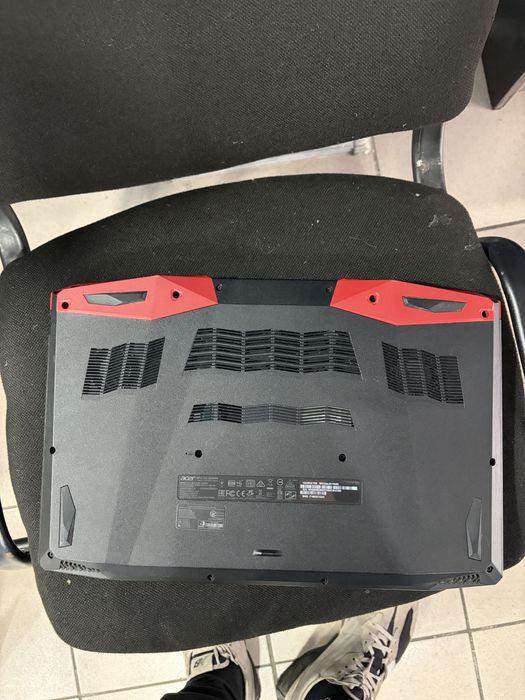 Vand laptop gaming acer vx15 i7 7700hq 16gb ssd512 gtx 1050ti full hd