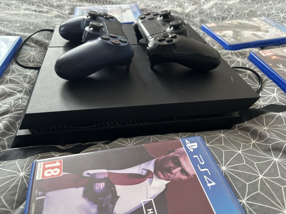 OFERTA! Playstation 4 + 6 jocuri + 2 controlere