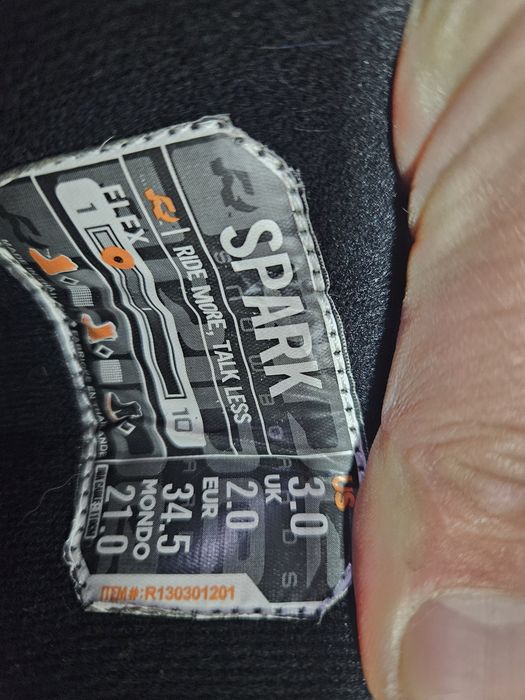 Boots 126 buti placa snowboard   Ride mărimea  34,5 (21   cm) .