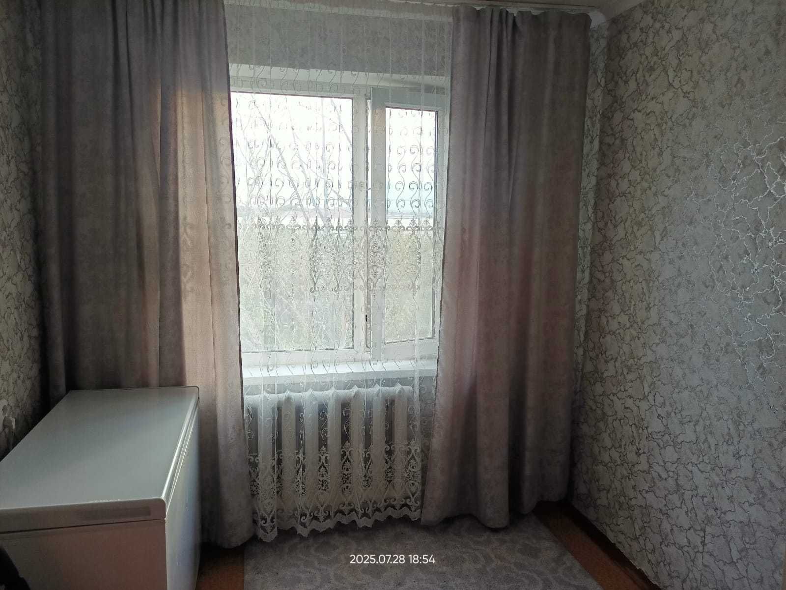 Продается 4 ком. кв. ул. Уалиханова, панель 1974г. 5/5 этаж, 61кв.м.