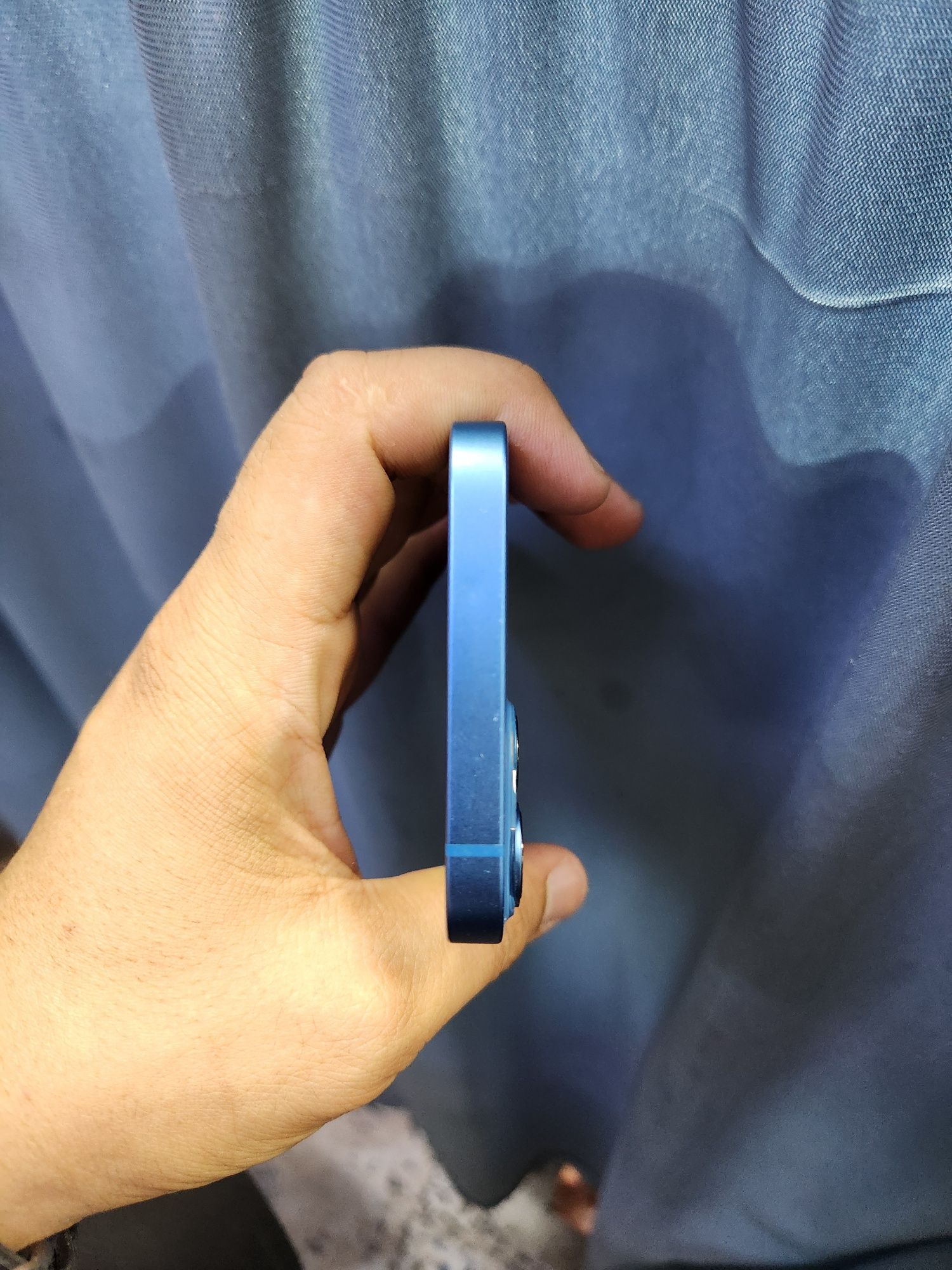 Iphone  13  blue