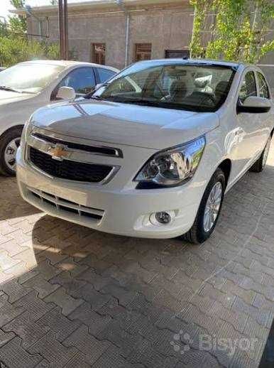 Cobalt 2023 yangi, salondan tur uyga kegan