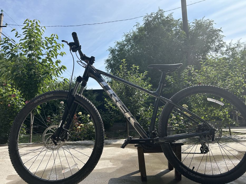 Горный велосипед: TREK Marlin 5