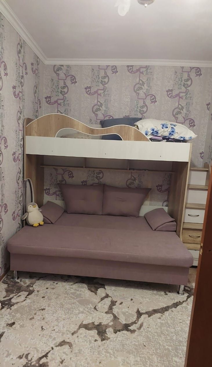 Продам двухярусную кровать