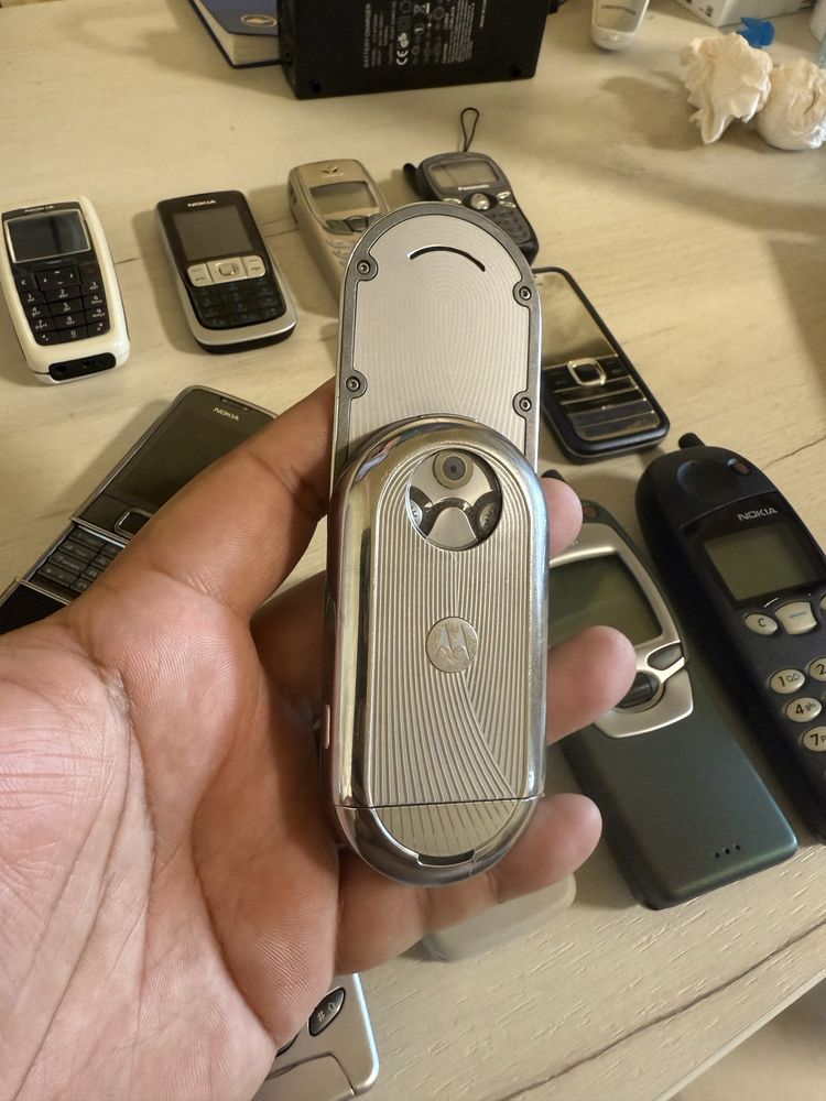 Vand telefoane nokia vitage pentru colectie