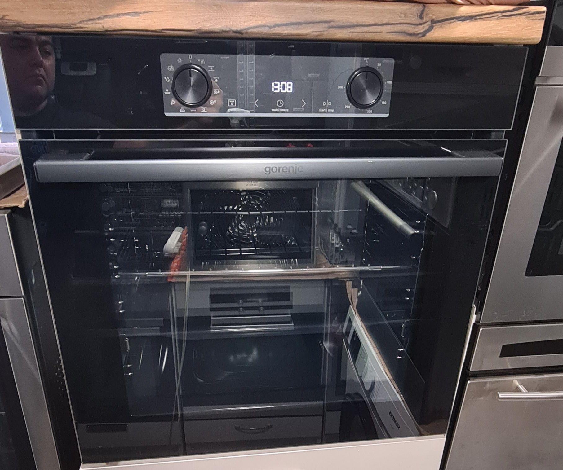Като Нова Фурна за вграждане Gorenje 77л
