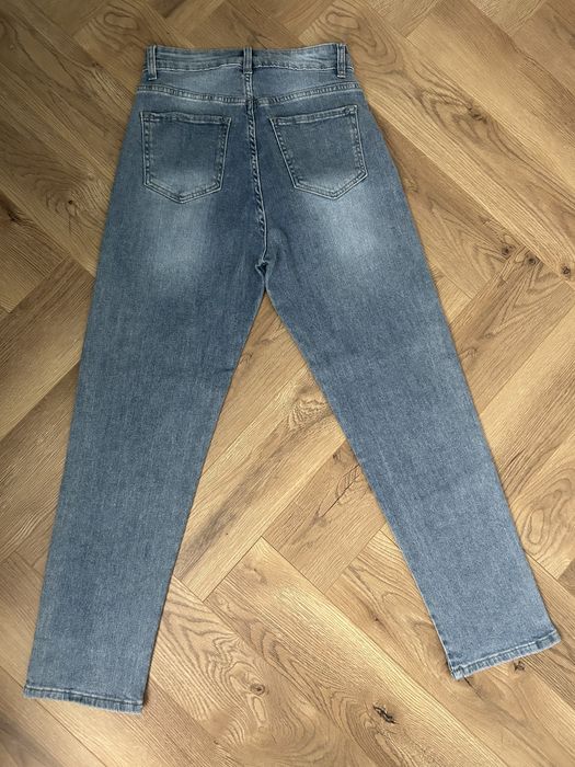 Дънки с камъчета