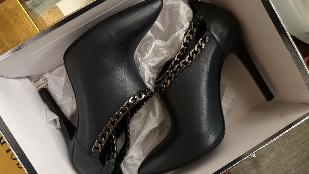 Женская обувь батильоны