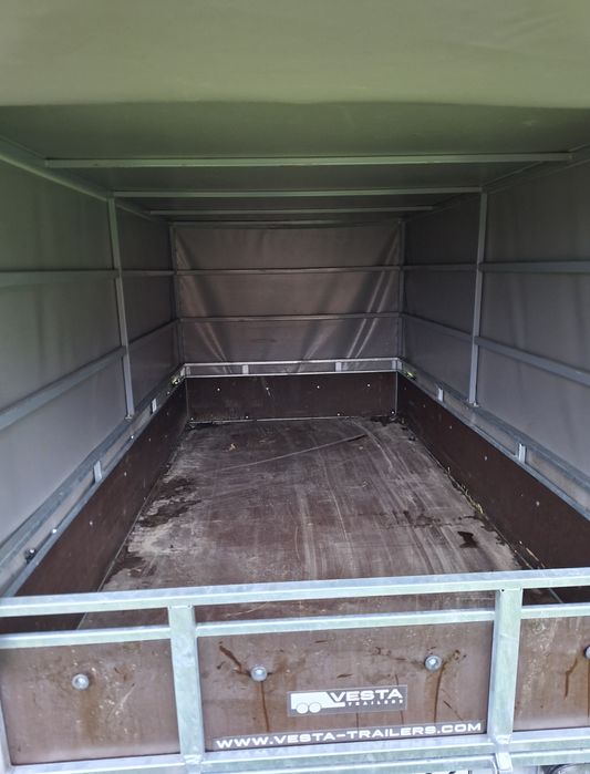 Vând remorcă Vesta 260x135 cm/ cu prelată  750kg