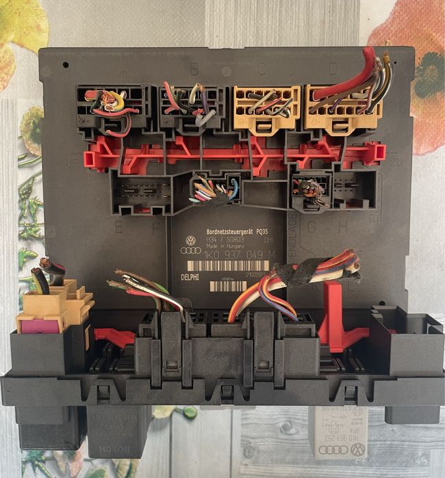 Calculator confort Volkswagen Golf 5 1K0937049M