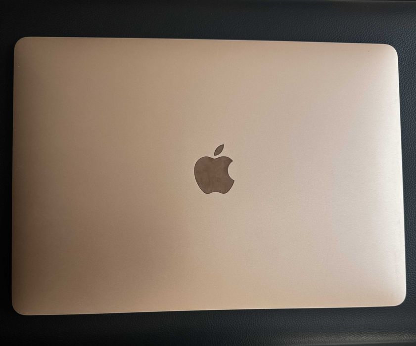 MacBook Air 13" - i3 8GB 256GB SSD