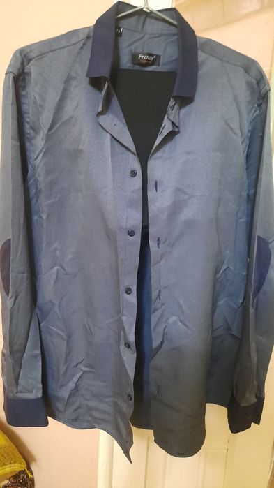 Еркаклар кийими сотилади