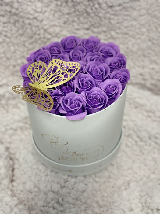 Cutie cadou trandafiri de sapun