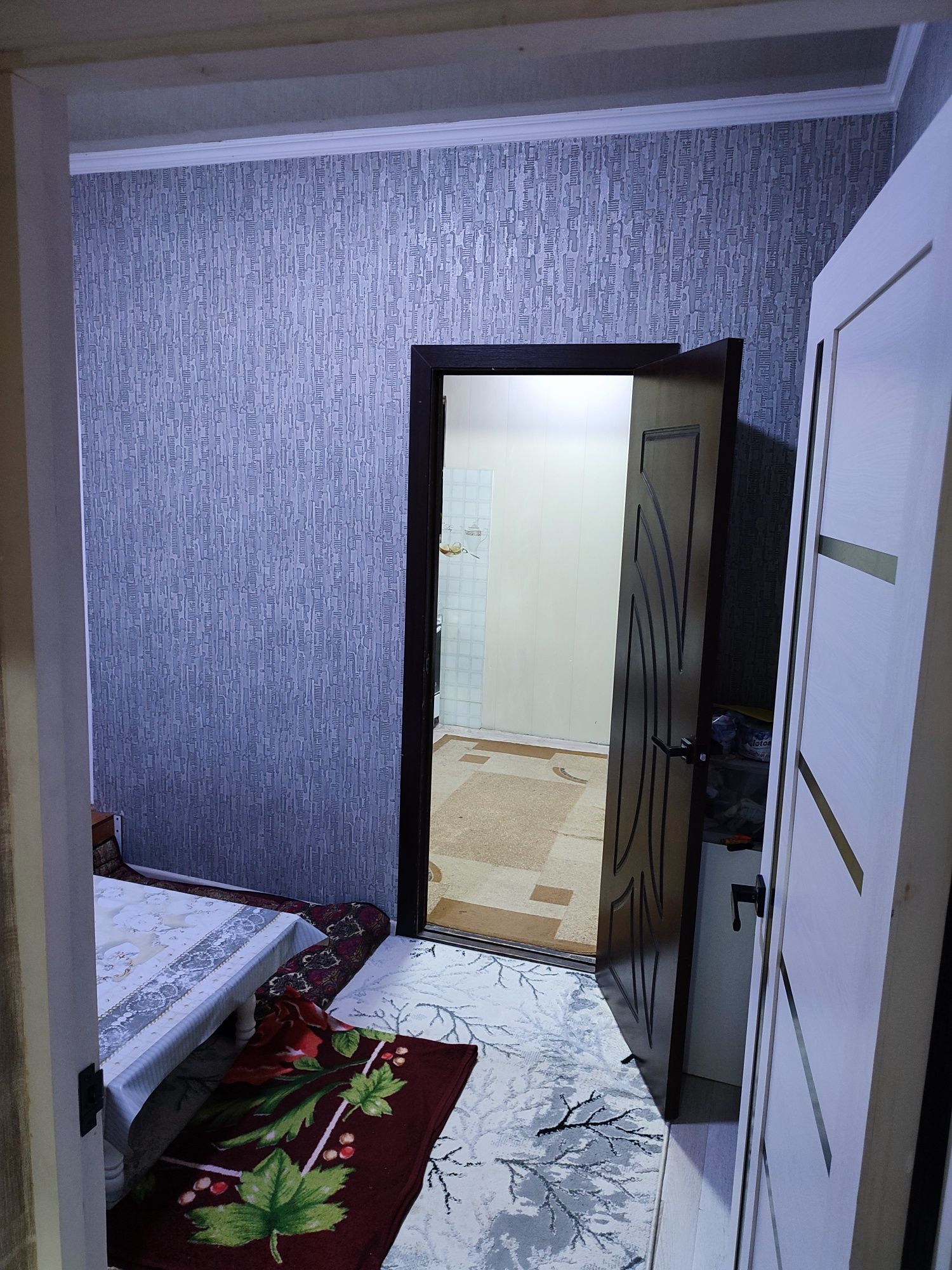Продается квартира 2 ком на яшнабадском районе