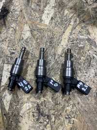 Injector/injectoare Audi TT 8J, A3 8P A4 B7, A6 4F 2.0 tfsi 06F906036A