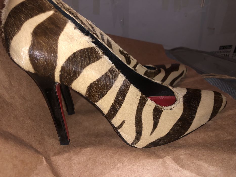 Pantofi Sabres, piele si blanita ponei, purtati o singura data, mar.38